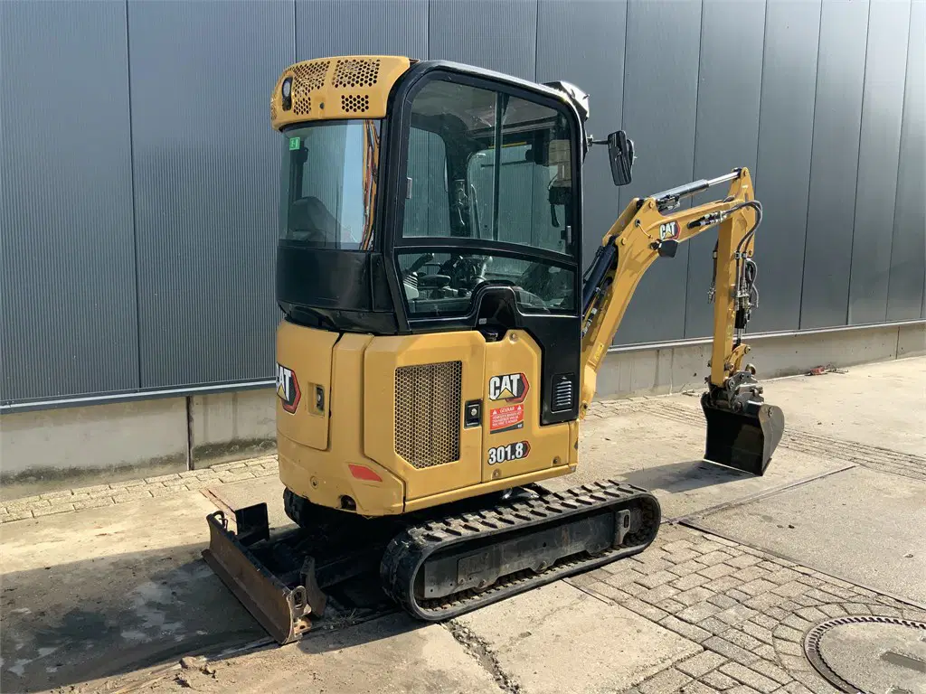 Caterpillar 301.8 - 1,8T + 2 GODETS – Image 3