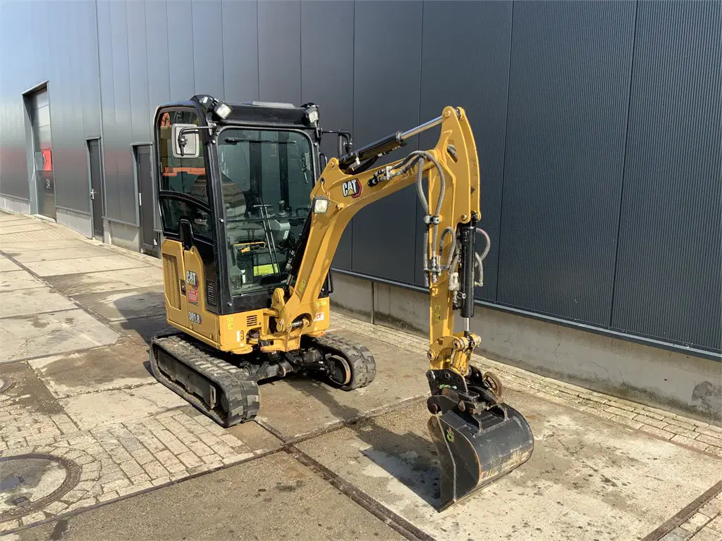 Caterpillar 301.8 - 1,8T + 2 GODETS – Image 6