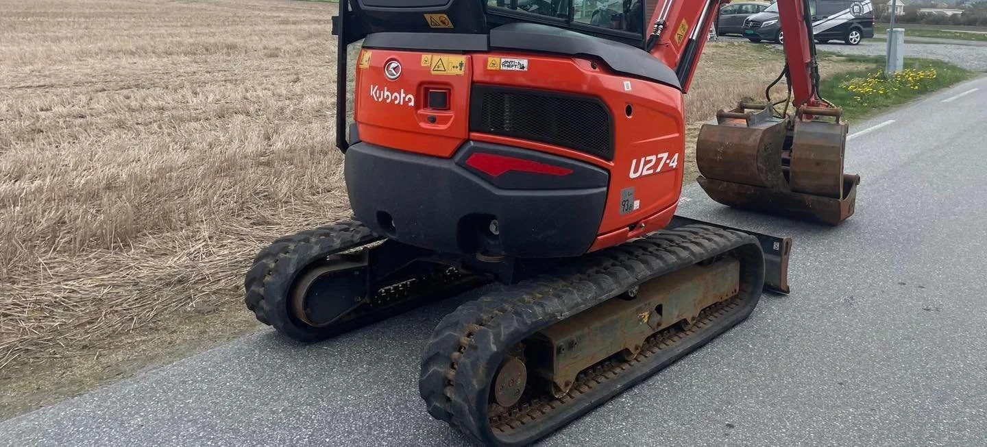 Kubota U27-4 + 3 GODETS+ ATTACHE ROTATIVE INCLINABLE – Image 2