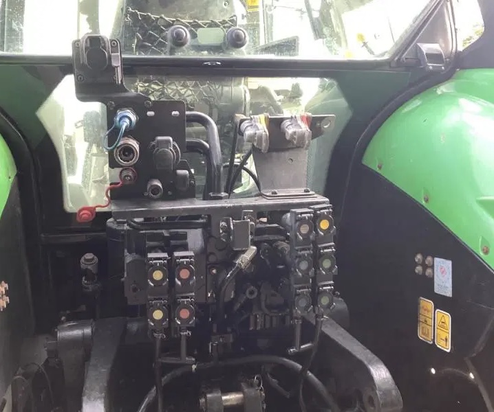 Deutz-Fahr Agrotron 6190 TTV Black Weeks - 2014 – Image 5